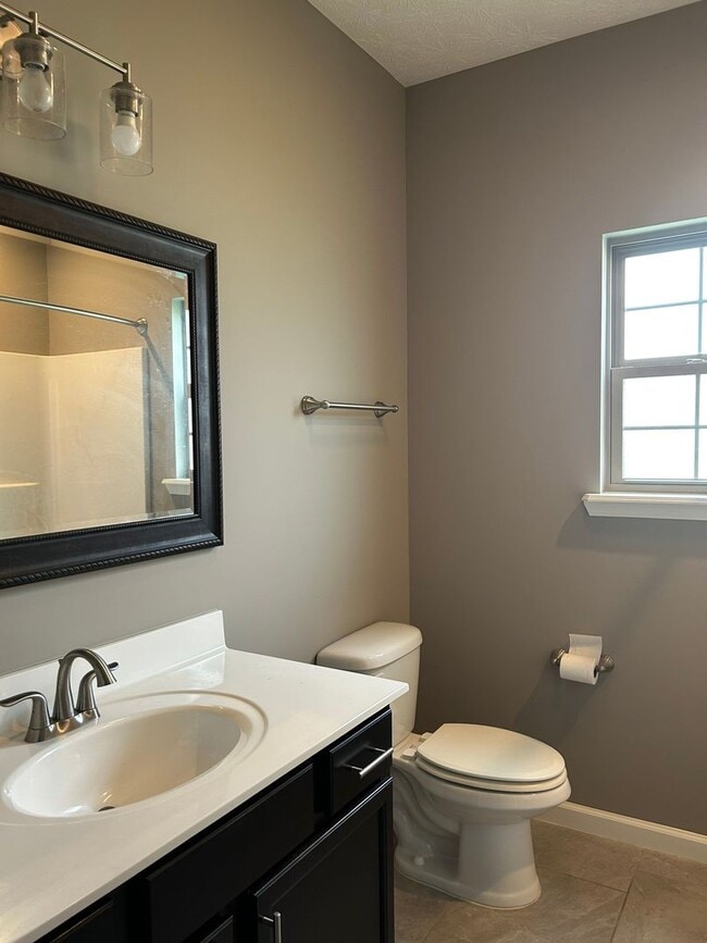 Building Photo - 4220 Hayloft Dr