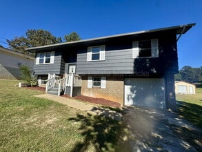 Building Photo - 6311 Rosemary Dr