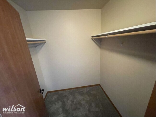 Building Photo - 2902 Willow St