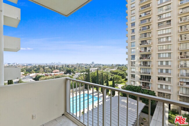 Primary Photo - 2160 Century Pk E