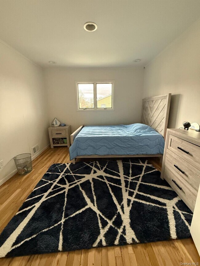 Building Photo - 23 Geoffrey Ln