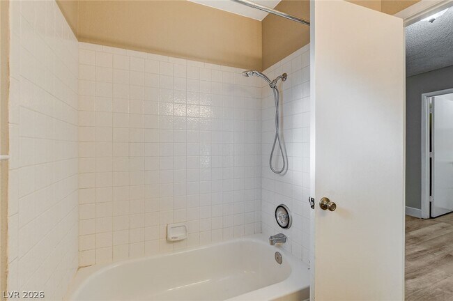 Building Photo - 6632 Wheelbarrow Peak Dr