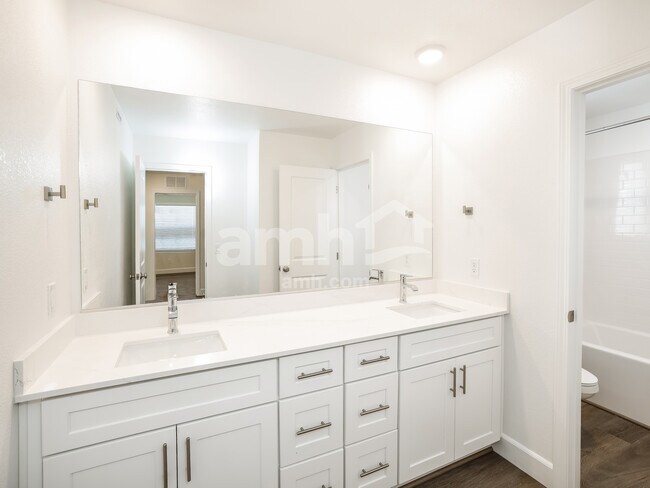 Building Photo - 6442 Intuition Ln