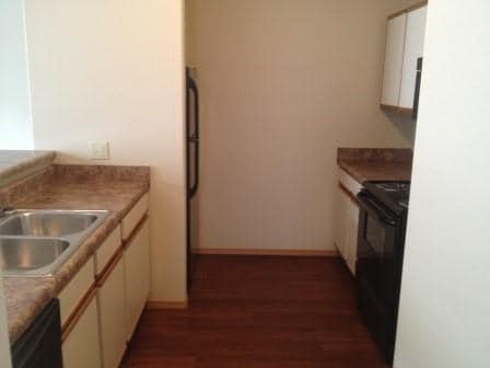 Building Photo - 1141 S Tottenham Ct