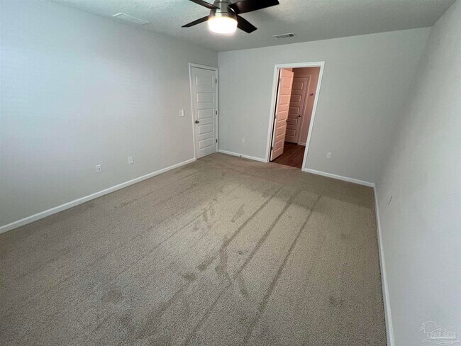 Building Photo - 5273 Peach Dr
