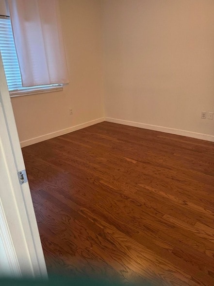 Building Photo - 2802 Sarento Pl