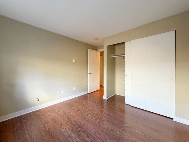 Building Photo - 16817 Larch Way