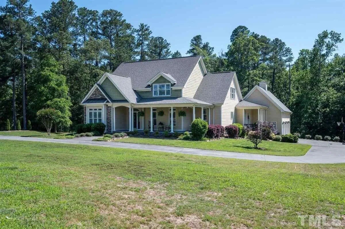 Building Photo - Room in House on Raven Wood Dr
