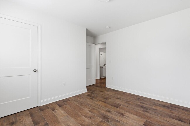 Building Photo - Newly Renovated Home in Westside Savannah