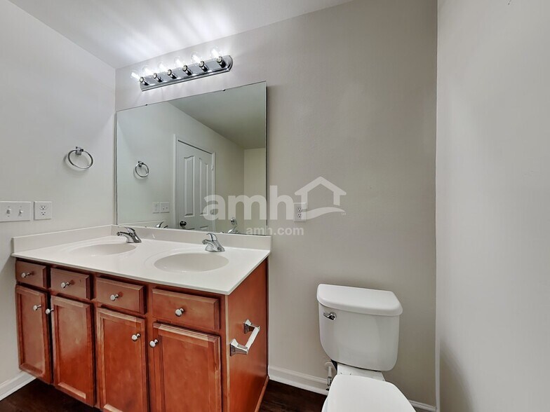 Building Photo - 5888 Odenton Ln