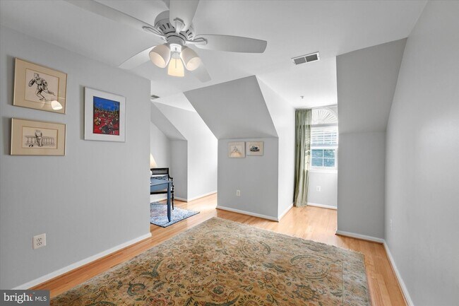 Building Photo - 166 Comay Terrace