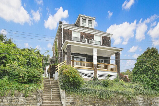 Building Photo - 7700 Francis