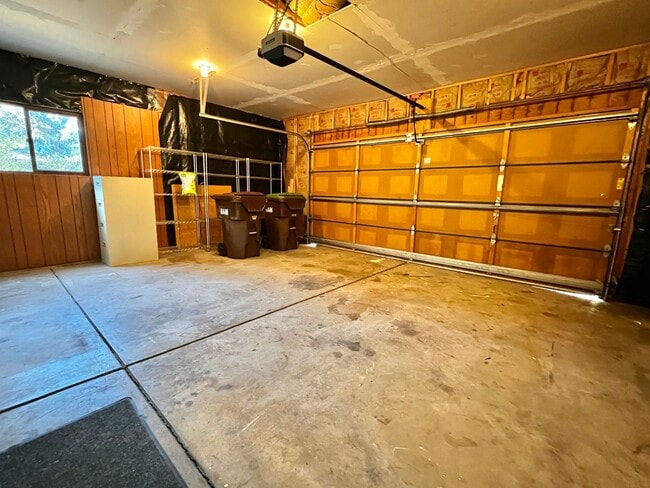 Building Photo - Charming 4 bed, 2 bath Home in North Fort ...