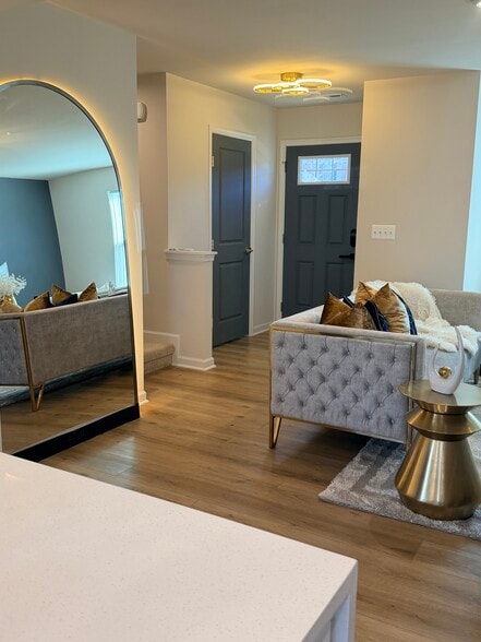 Building Photo - 7269 Statesman Blvd