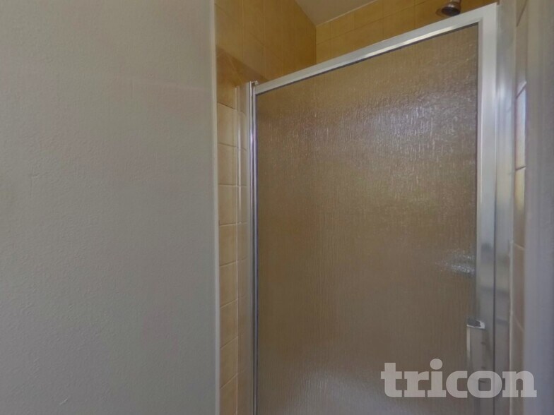 Building Photo - 3105 Rozanna Ct