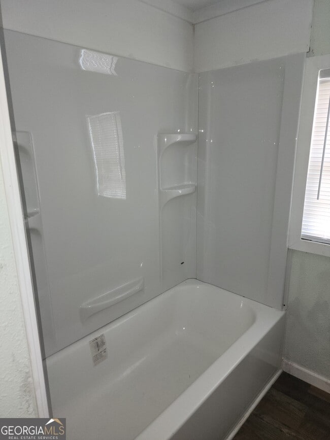 Building Photo - 1373 Elm Cir