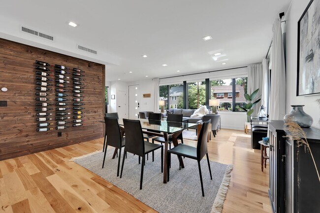 Building Photo - 528 Sagamore Ave