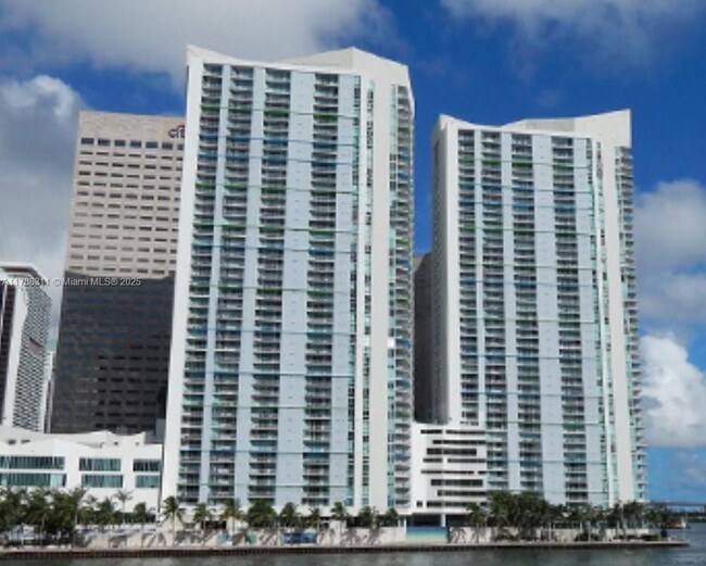 Primary Photo - 335 S Biscayne Blvd