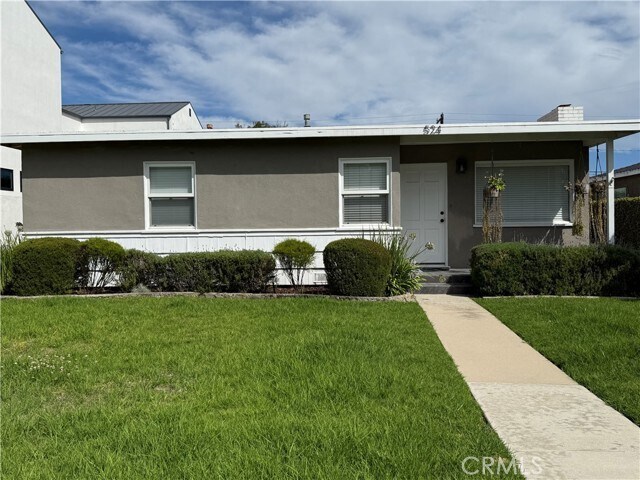 Primary Photo - 524 Tustin Ave