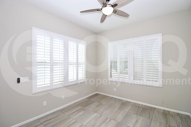 Building Photo - 106 N Bay Dr
