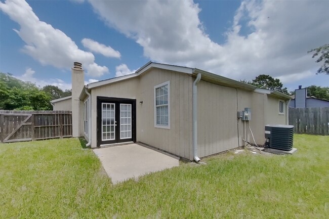 Building Photo - 18311 Autumn Trails Ln