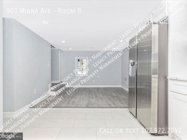Building Photo - 903 Minna Ave