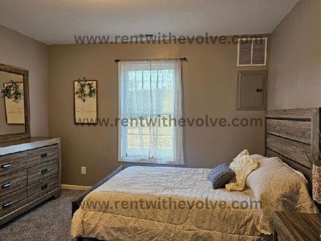 Building Photo - 1349 G. Ave., New Castle, IN