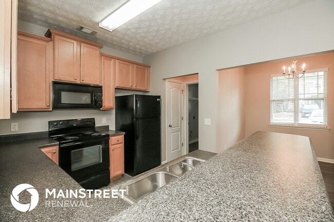 Building Photo - 2363 Bigwood Trail