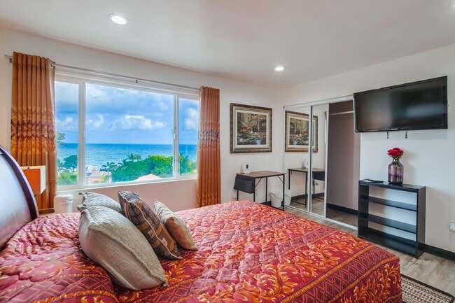 Building Photo - Gorgeous luxury flat with ocean view in La Jolla. Gustavo Lopez