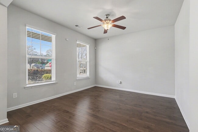 Building Photo - 6276 Noreen Wy