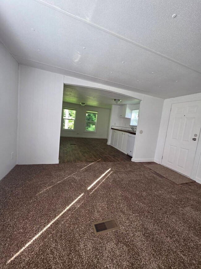 Building Photo - 3135 Calloway Dr