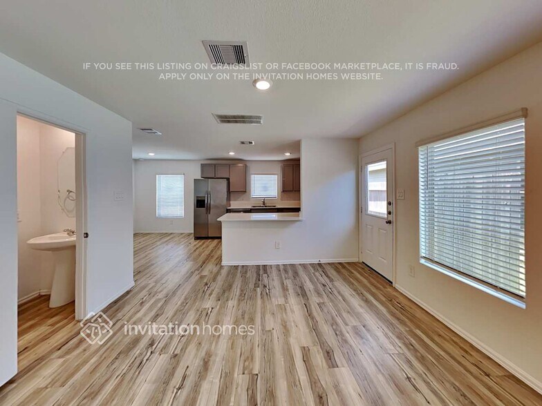 Building Photo - 18807 Charter Elm Dr