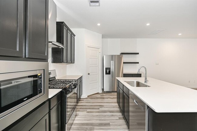 Building Photo - 3021 Mesa Dr