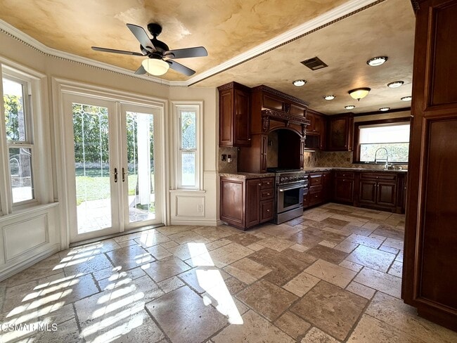 Building Photo - 29608 Lazy Oak Pl