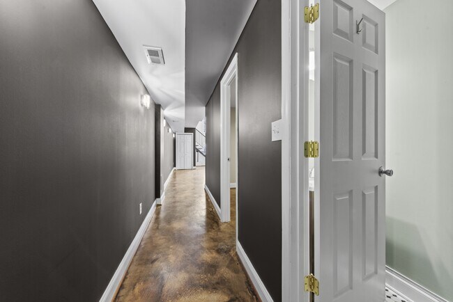 Building Photo - 309 E Lafayette Ave