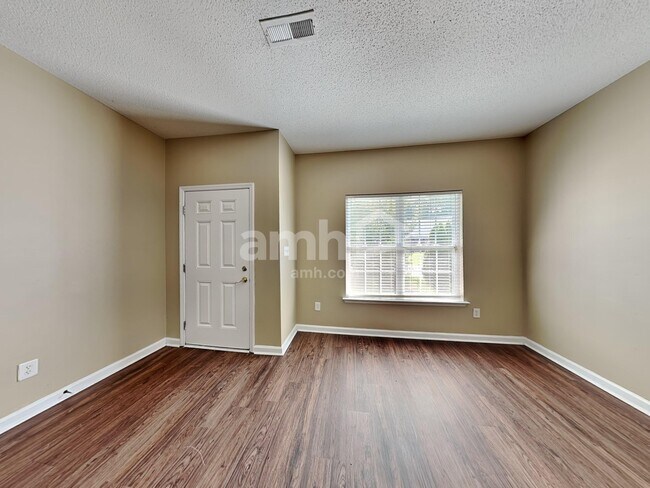 Building Photo - 630 Prickly Pear Dr