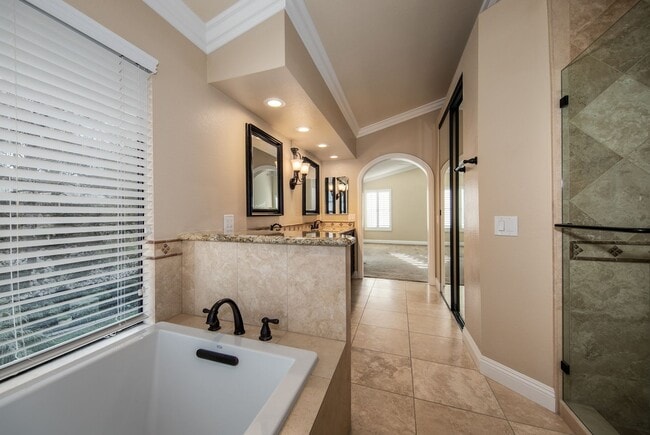 Building Photo - Beautiful 4 Bedroom Home on Cul-de-sac