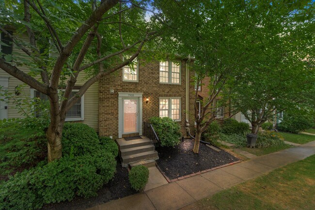 Building Photo - 7935 Tyson Oaks Cir