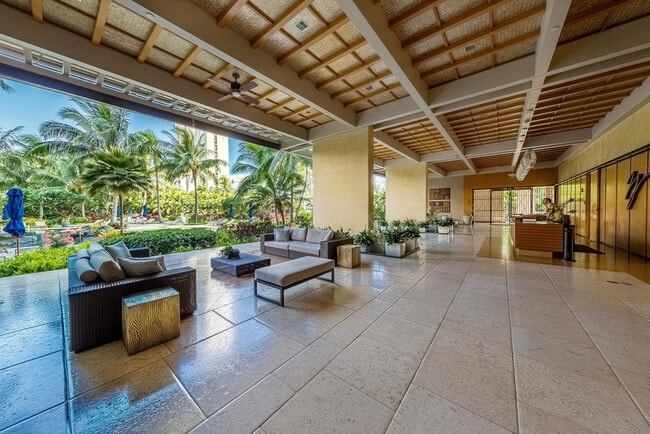 Building Photo - 1551 Ala Wai Blvd