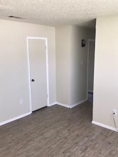 Building Photo - 448 N Joekel Ave