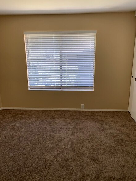 another view of downstairs master bedroom - 10157 Caminito Jovial