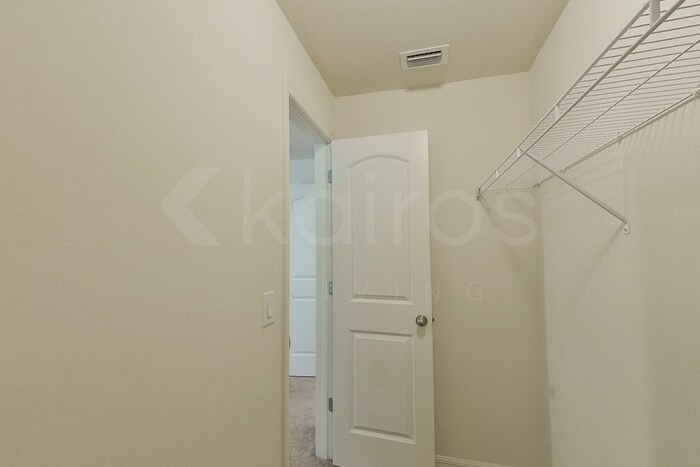 Building Photo - 4418 NE 22nd Ave