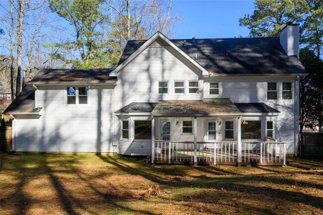 Building Photo - 151 Lakeside Dr NW