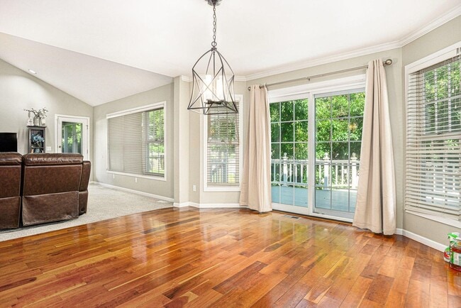 Building Photo - 7471 St George Cir