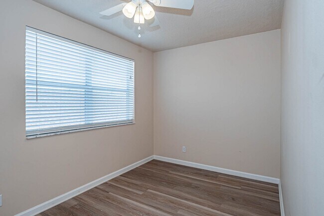 Building Photo - 603 Calamondin Way SW