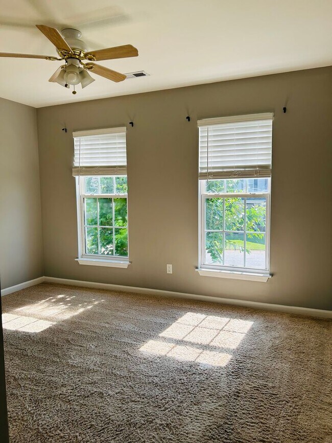 Building Photo - Charming 3-Bedroom Ranch in Greer’s Covete...