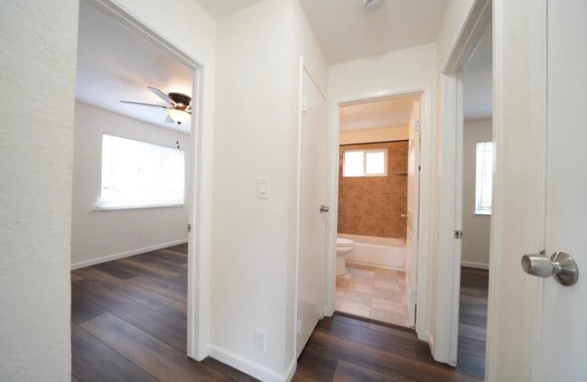 Building Photo - 100 Carolina St