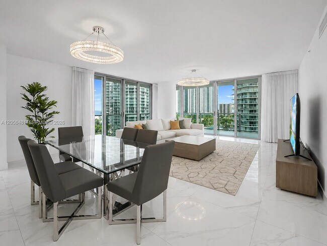 Building Photo - 300 Sunny Isles Blvd