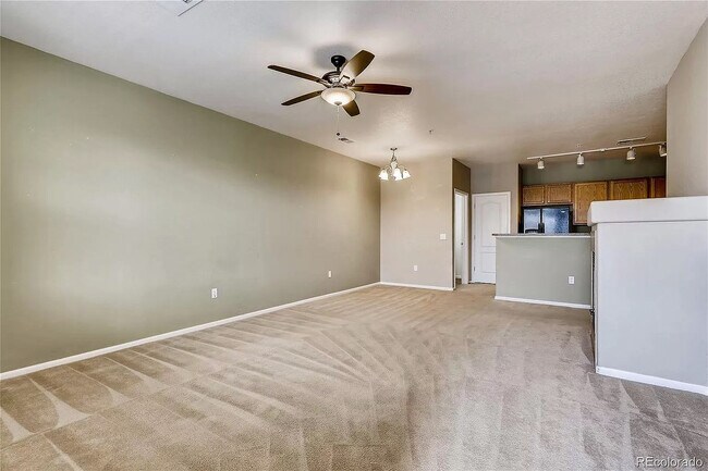 Building Photo - 7130 Simms St