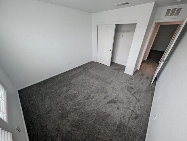 Building Photo - 10282 Massachusetts Ln